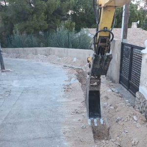 Excartes maquinaria realización zanjas urbanas